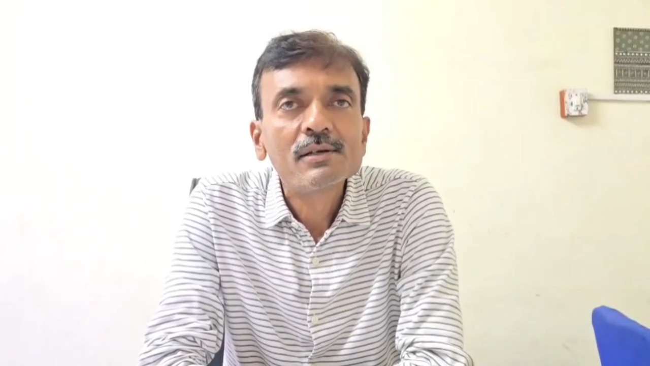 દેવગઢ બારિયામાં DAP કાળાબજારીનો પર્દાફાશ? 400 થેલી ખાતર સાથે ગોડાઉન સીલ